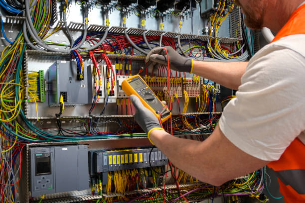 Best Electrical Outlet Repair  in Fenton, MI